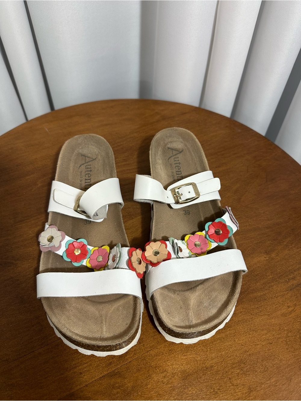 Autenti leather cork footbed Floral Accent Women's Sandals white size 39